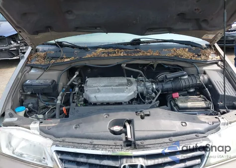 2004 Honda Odyssey Ex из США, поврежденный, VIN 5FNRL18644B069195